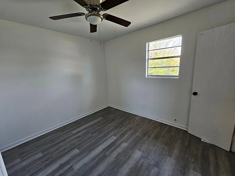 1830 3rd Ave #2 — Photo 5
