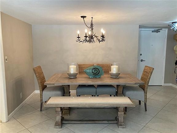 4th image of 3750 Galt Ocean Dr APT 102