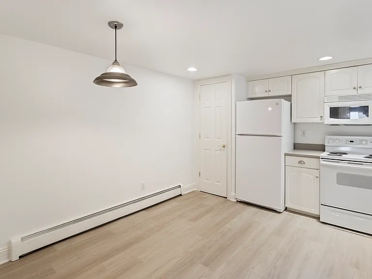 945 S University Blvd — Photo 18