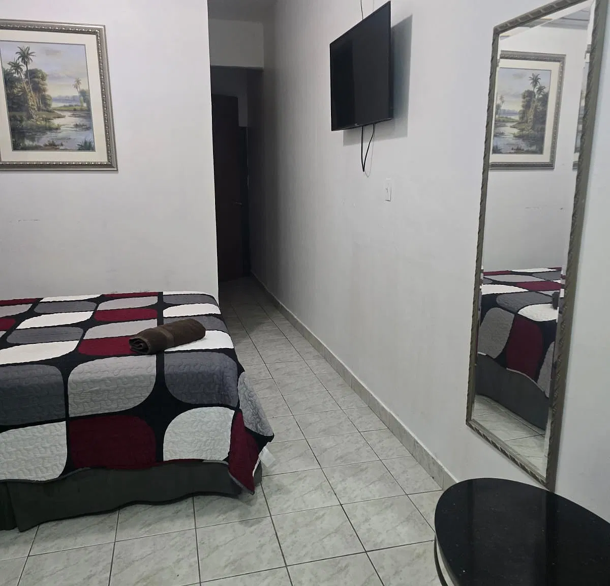 Studio, 800 sqft, $1,300 — Photo 3