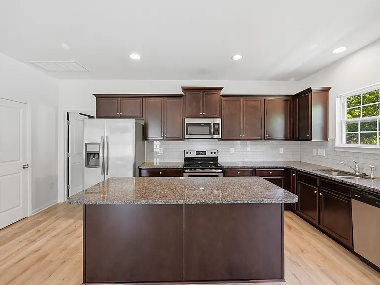 107 Zulabelle Ct — Photo 11