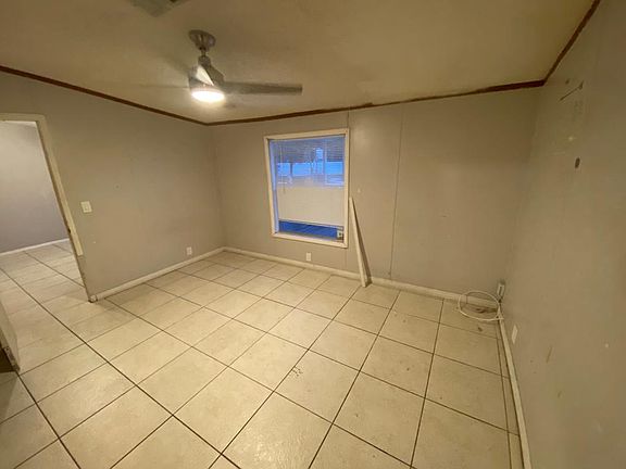 5th image of 5701 Middlesex Dr #1