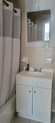 Rented by Obiajula Ugbomah, LREB | media 27