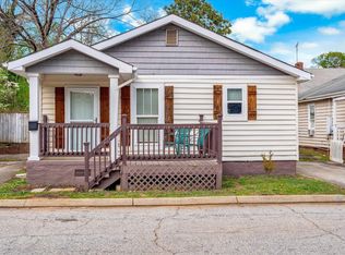 4 Burns Cir, Greenville, SC 29605