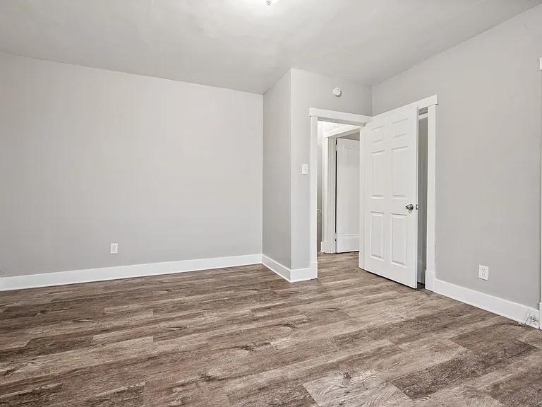 101-103 E Agnew Avenue — Photo 13