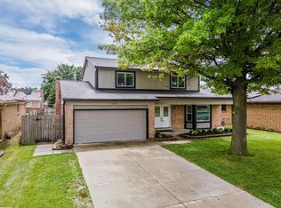 18592 Elm Ct, Macomb, MI 48044