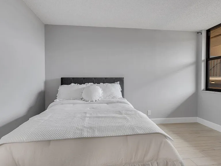 955 Dotterel Rd — Photo 33