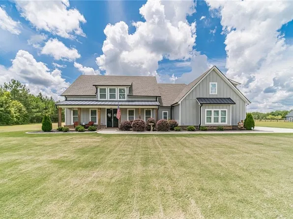 302 Savannah Dr, Mansfield, GA 30055
