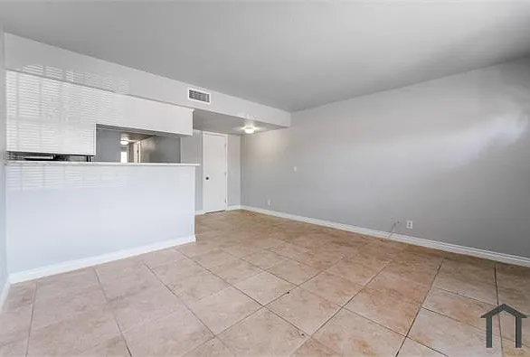 3104 E Carey Ave #2 — Photo 3
