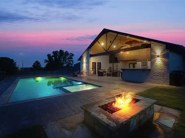 6 S Covey St, Sayre, OK 73662