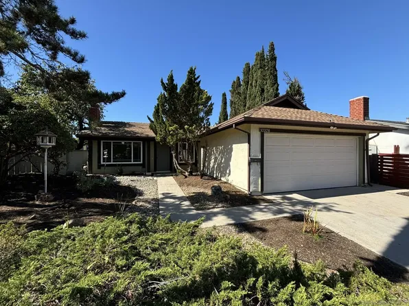 10376 Agar Ct, San Diego, CA 92126