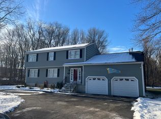 327 Fan Hill Rd, Monroe, CT 06468