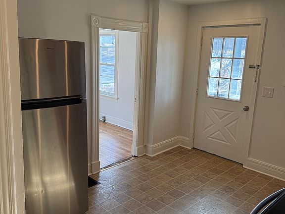 Kitchen-stainless steel refrigerator