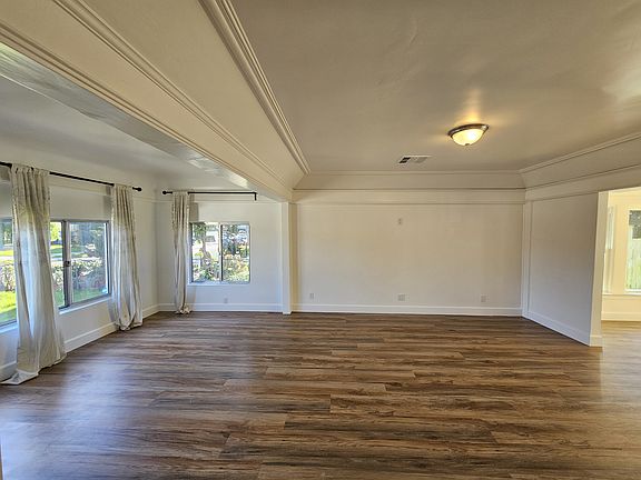 4th image of 5715 10th Ave