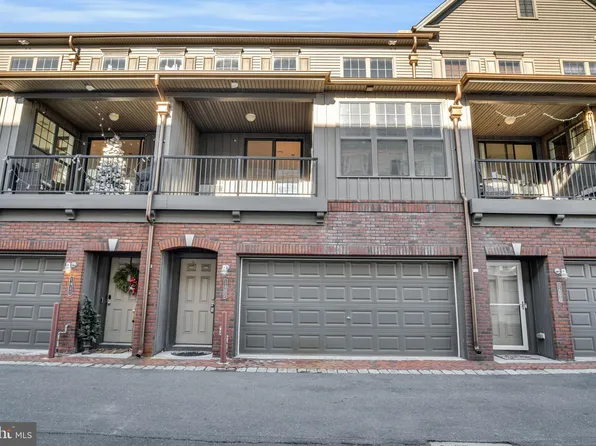 1407 Benton Way, Mechanicsburg, PA 17055