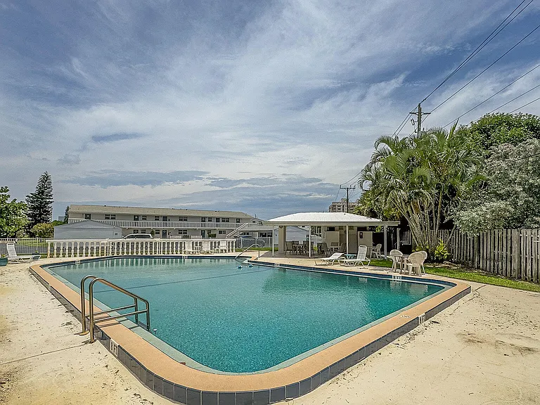 2186 Highway A1A #B7-unit B7 — Photo 42