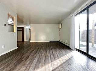 1803 Badger St APT 4, Green Bay, WI 54303