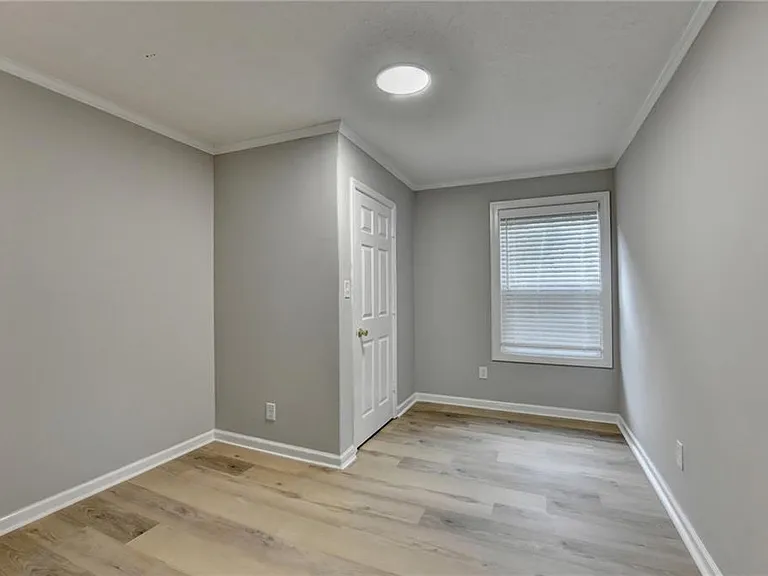 3876 Meadow Creek Dr — Photo 25