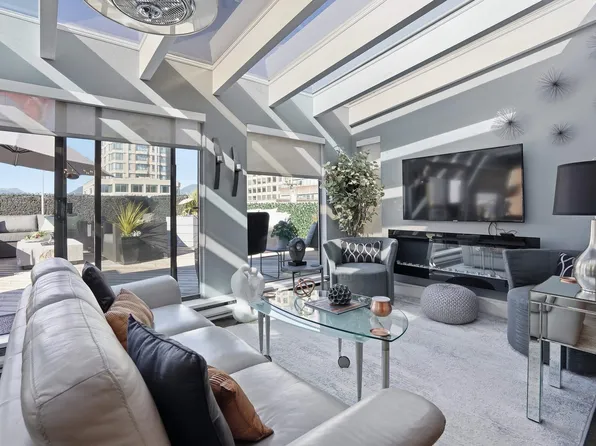 1375 W 10th Ave Penthouse 6, Vancouver, BC V6H 1J7