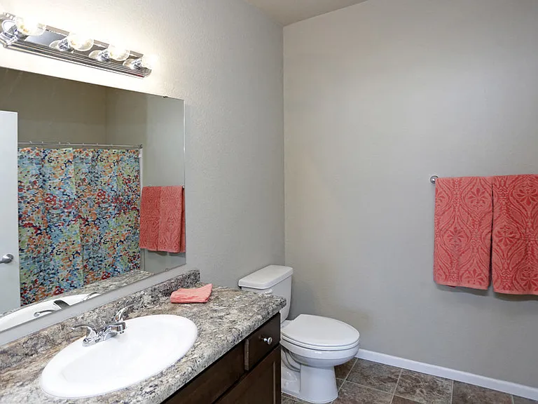 Brookledge Apartments — Photo 35