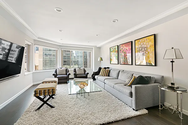 Sold by Compass | media 1