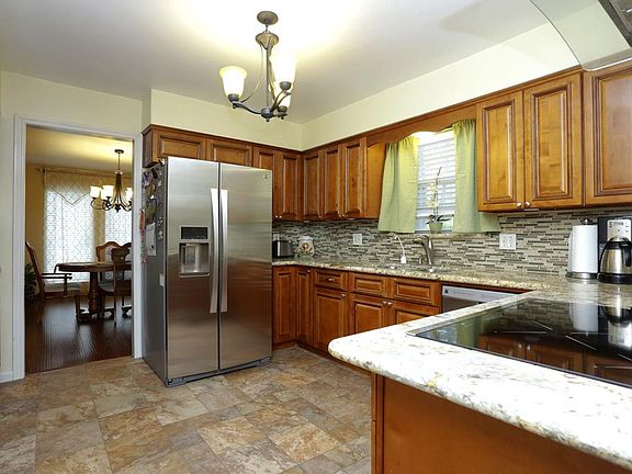 5th image of 11714 Jaycreek Dr