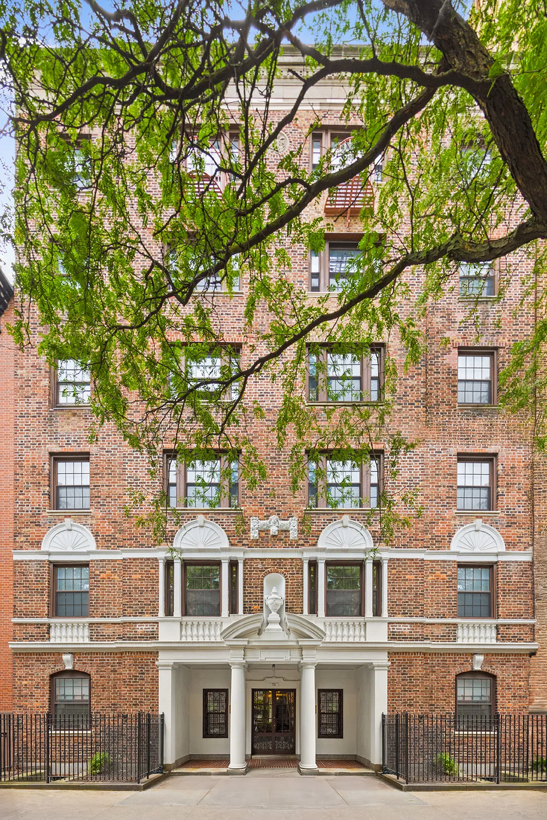 76 Remsen Street #6B in Brooklyn Heights, Brooklyn | StreetEasy