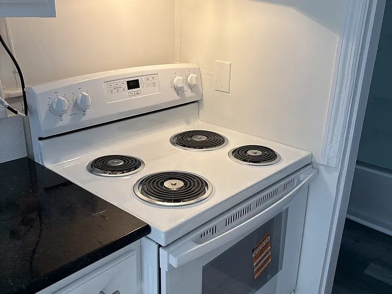 2 Park St #2 — Photo 3