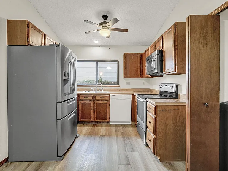6376 Chantilly Pl — Photo 9