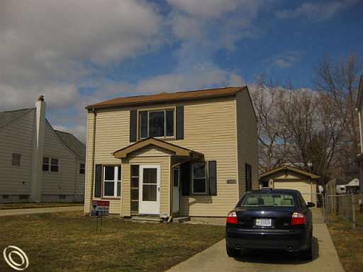 2nd image of 19035 Florian St