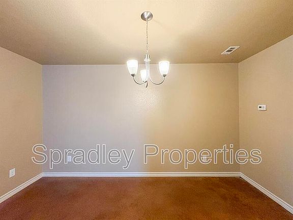 5th image of 723B E Ridge Blvd