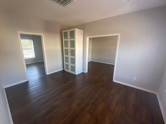 3rd image of 240 S Quincy Ave #1B-1BA-400SQFT