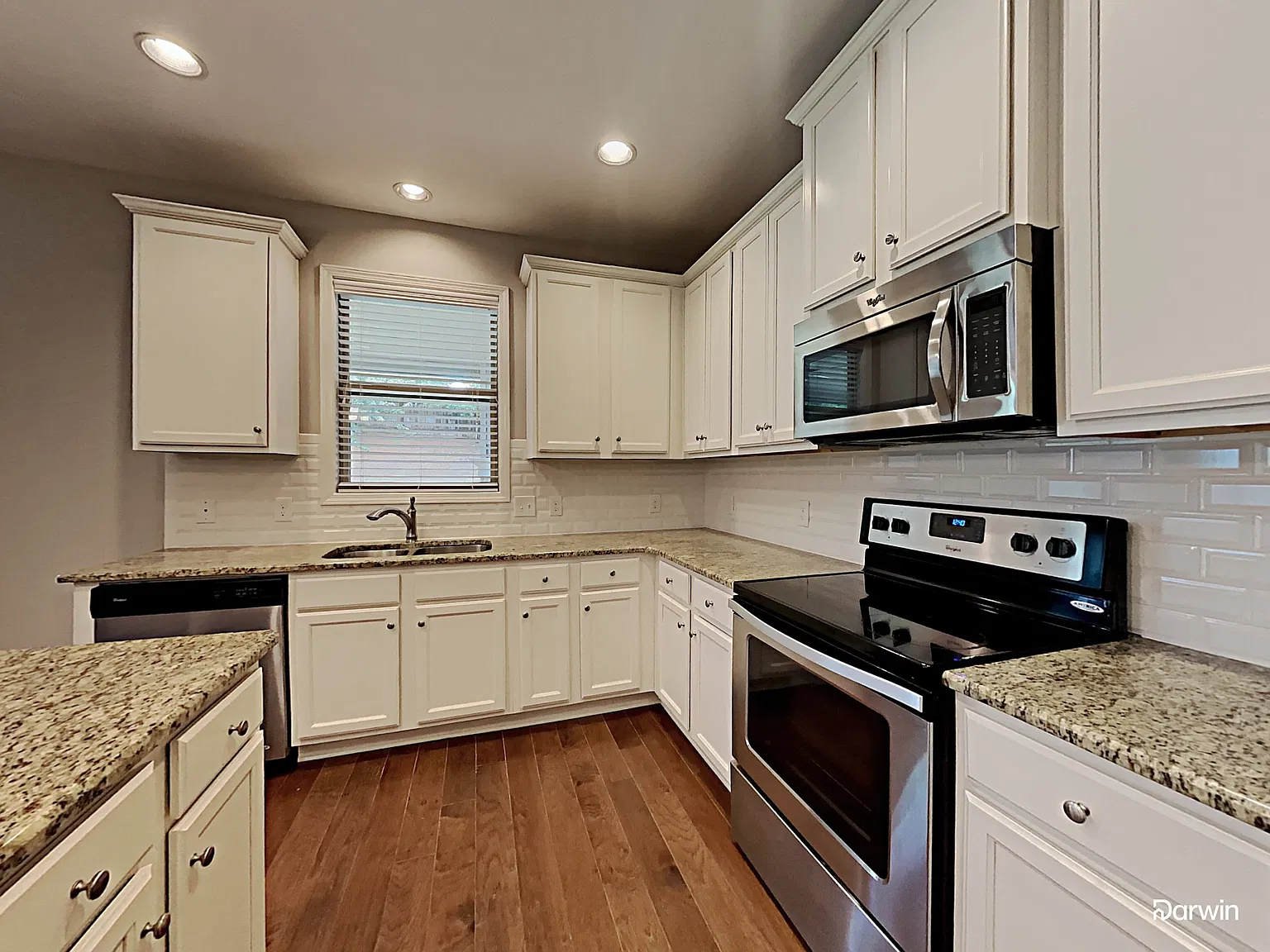 4 bed, 2.5 bath, 2612 sqft, $2,760 — Photo 3