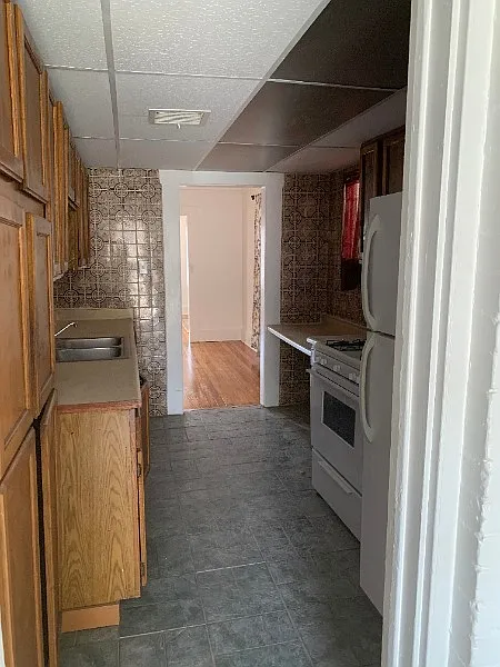 2 bed, 720 sqft, $950 — Photo 3