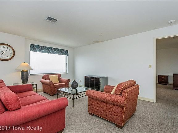 3rd image of 700 Grand Ave #3301