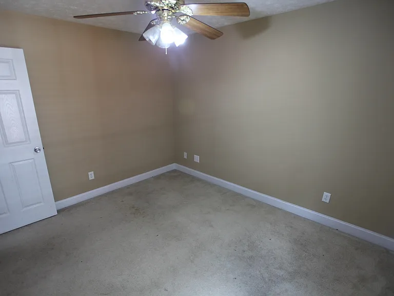 1704 Stone Pointe Dr — Photo 7