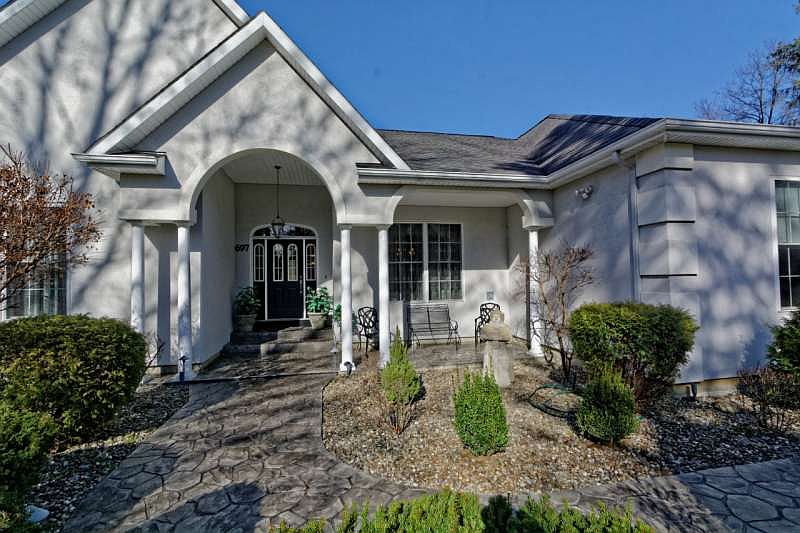 697 Plank Rd, Clifton Park, NY 12065 Zillow