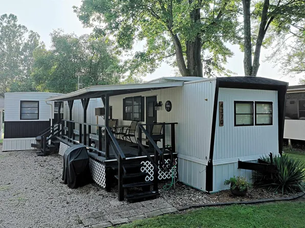 4370 N Private Road 1190 E, Loogootee, IN 47553