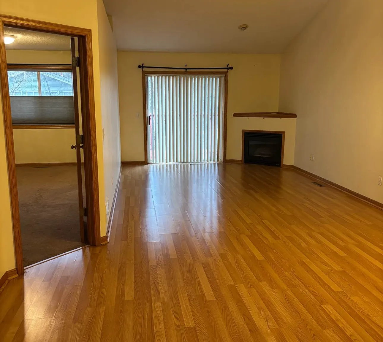 3 bed, 1614 sqft, $1,995 — Photo 2