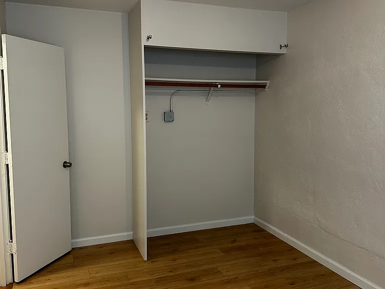 722 Linden Ave #722B — Photo 13