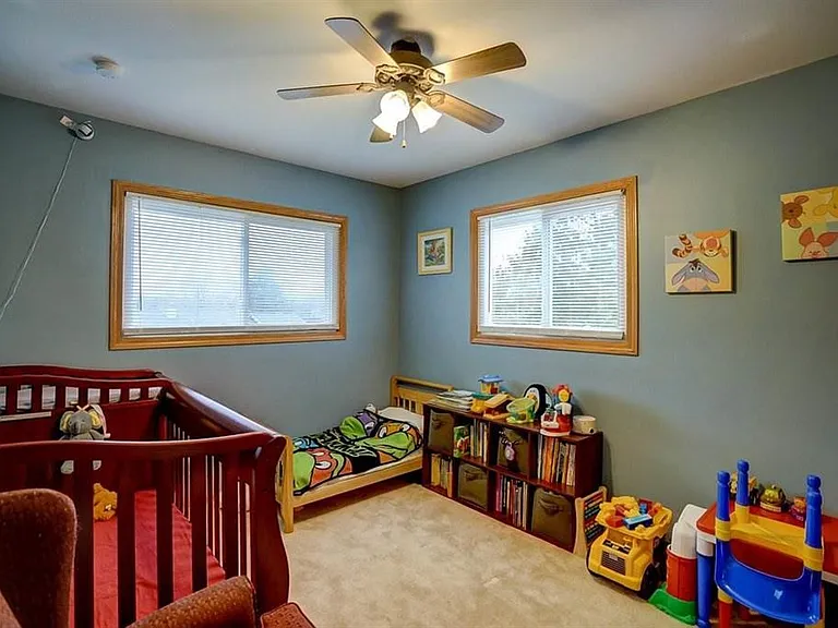 213 S Jefferson St — Photo 13