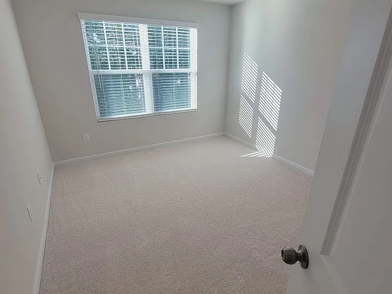 13005 Cottage Crest Ln — Photo 18