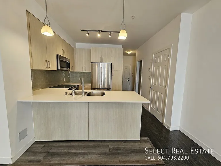 32059 Hillcrest Ave #AVENUE204-204 — Photo 3