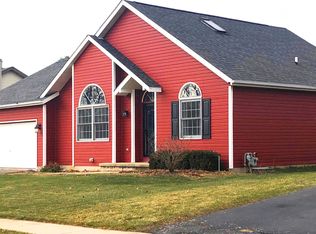 717 Cherry Tree Ln, Genoa, IL 60135