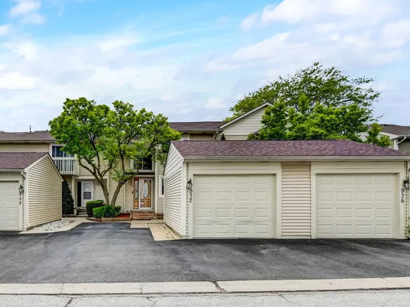 932 Vernon Ct, Vernon Hills, IL 60061