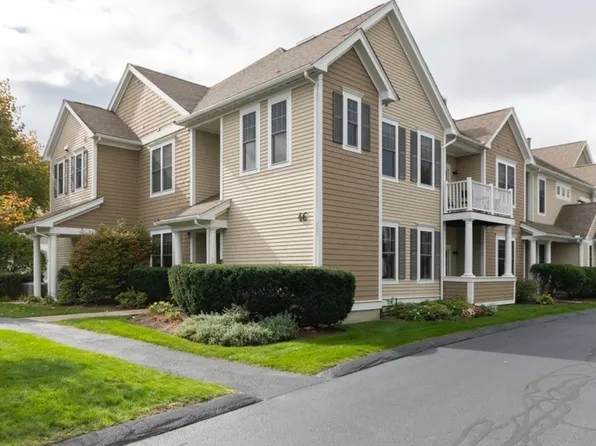 46 Seven Springs Ln #B, Burlington, MA 01803
