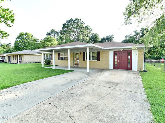 3rd image of 143 Brentwood Blvd