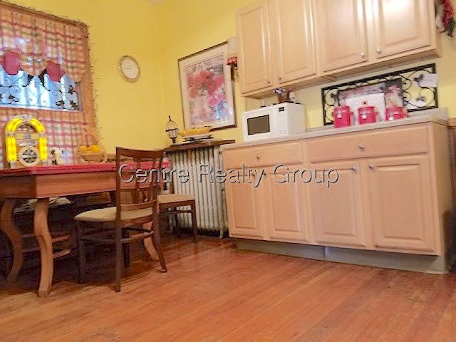1st image of 459 Auburn St