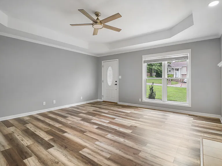 808 Leigh Ann Dr — Photo 8