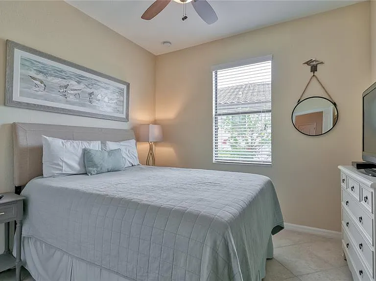 6888 Willowshire Way — Photo 22